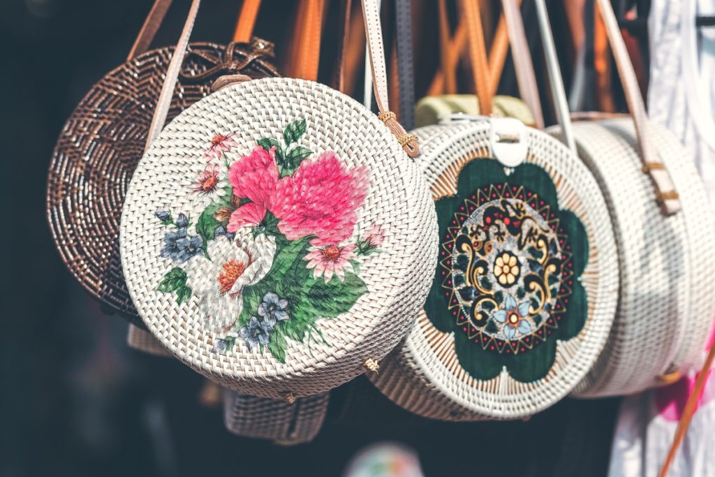 bags with embroidery